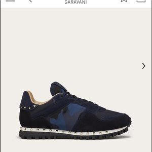 Selling Valentino’s men’s !